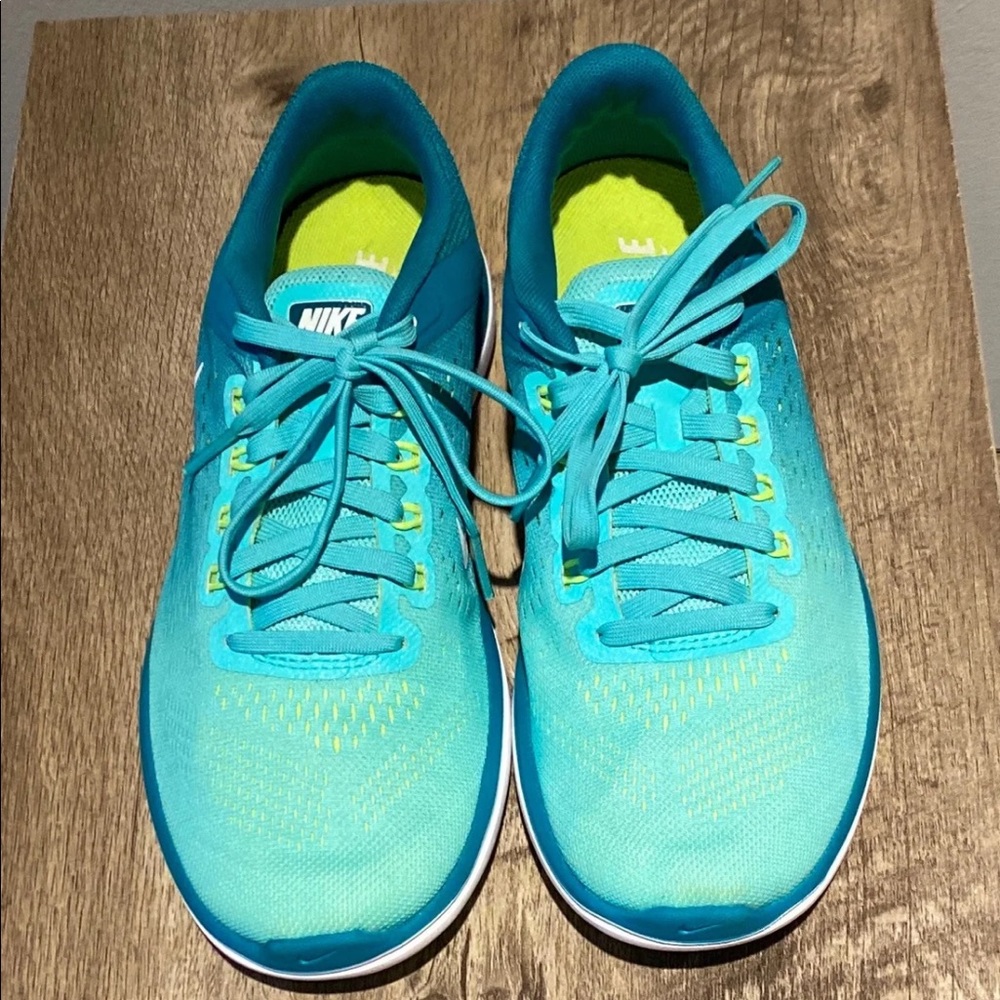 (7) Nike Flex Run 2016 - Picture 4 of 15